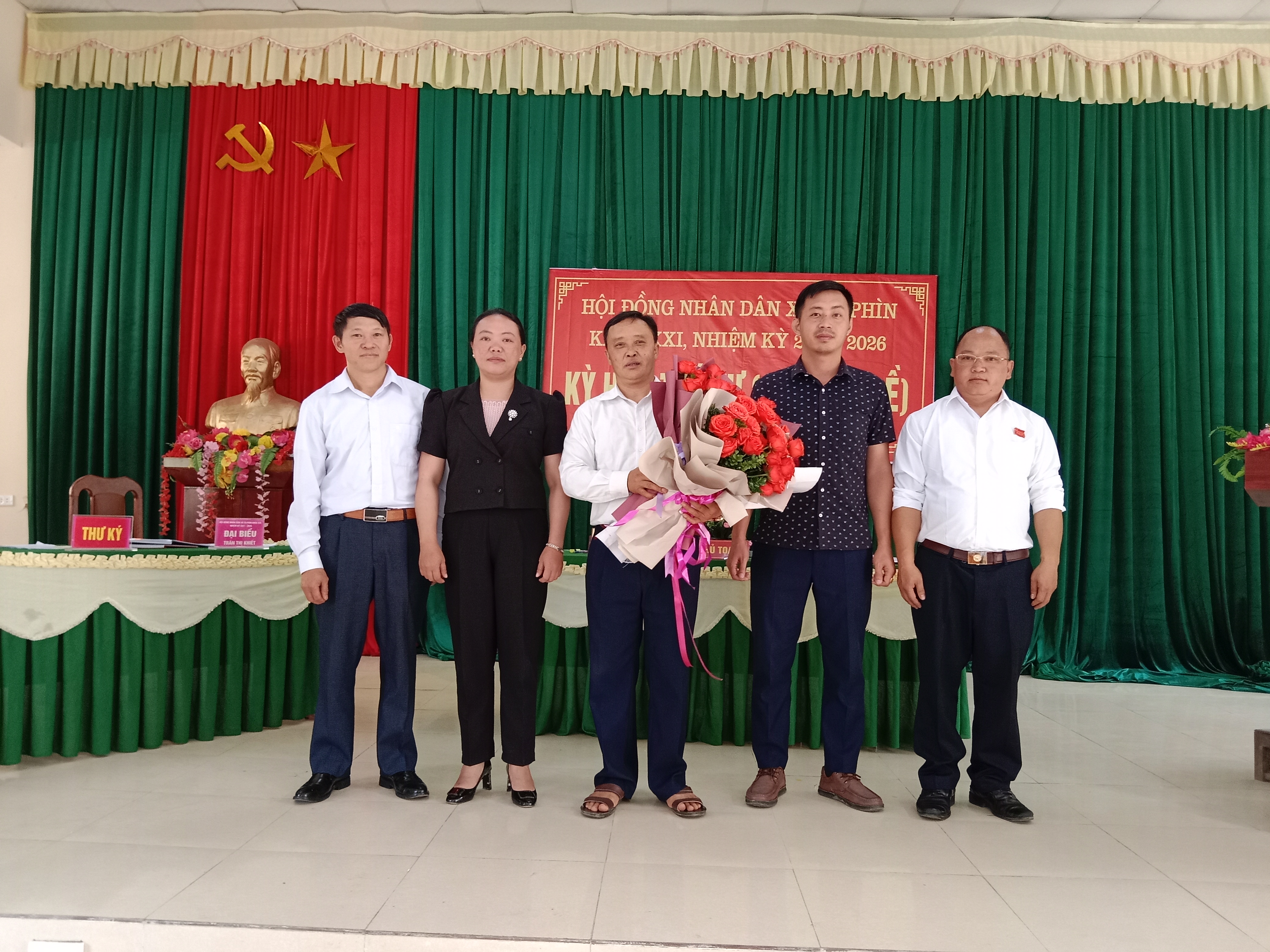 Hội đồng nhân dân xã Tả Phìn, huyện Đồng Văn  tổ chức kỳ họp thứ 4 (chuyên đề)
