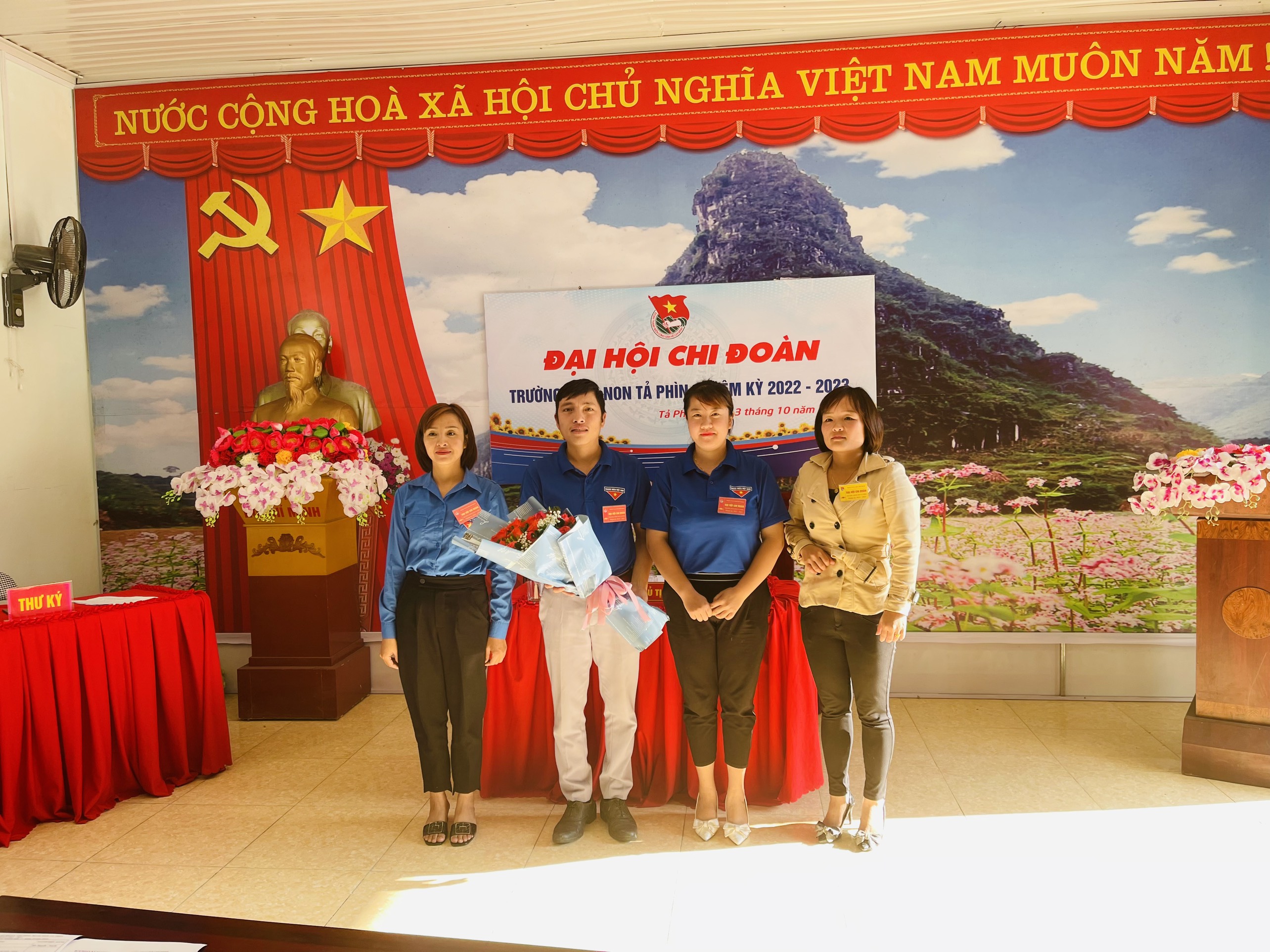 Chi đoàn trường mầm non xã Tả Phìn tổ chức Đại hội nhiệm kỳ 2022 - 2023