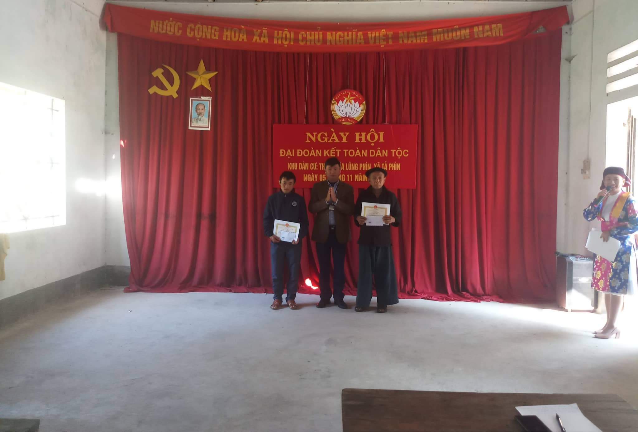 Thôn Nhìa Lũng Phìn “Ngày hội Đại đoàn kết toàn dân tộc khu dân cư” thôn năm 2019